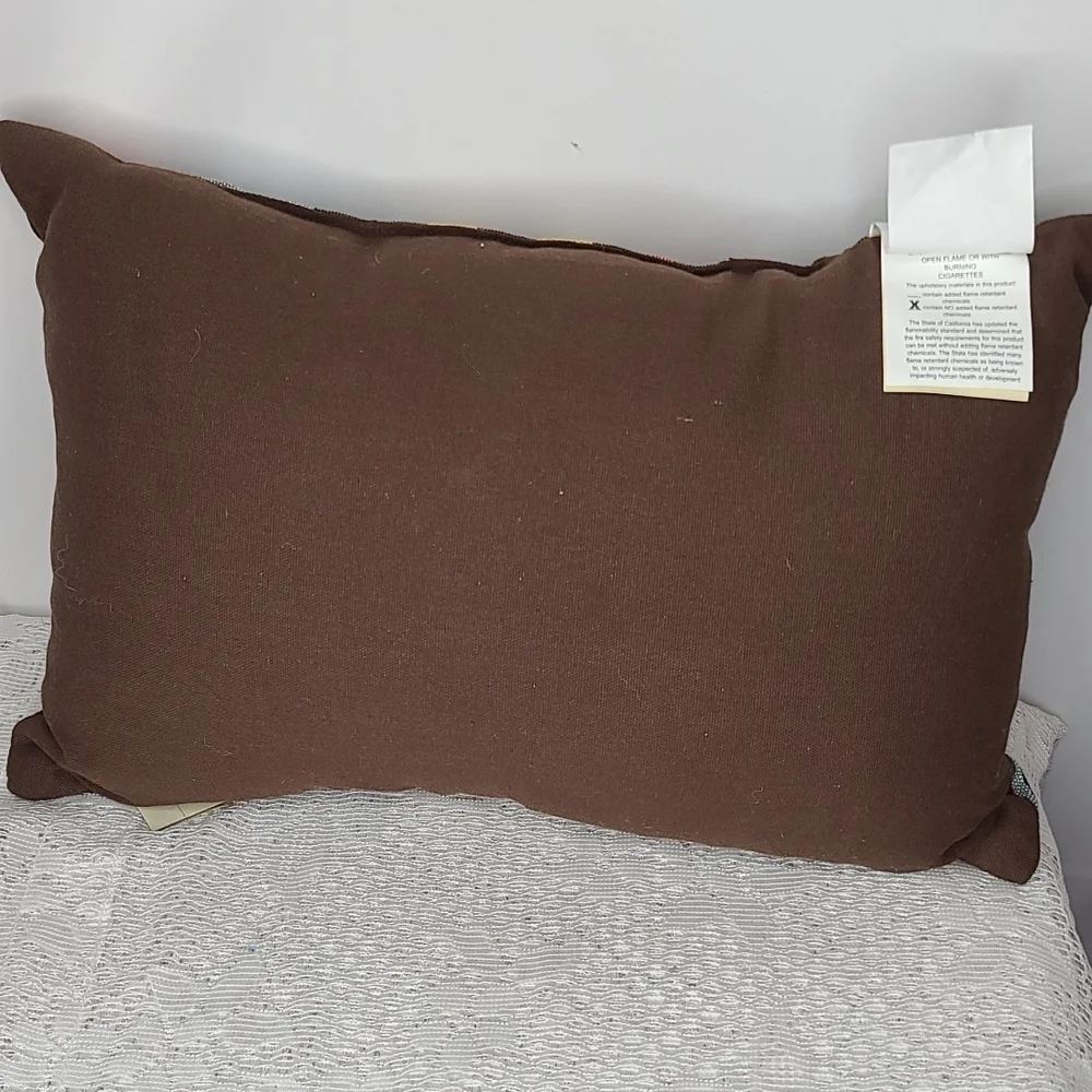 NWT Vintage House decorative couch throw pillow
